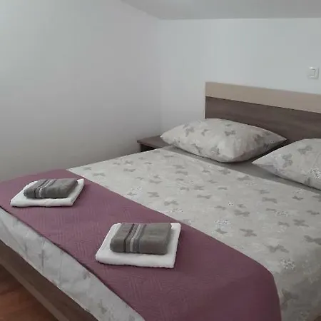 Drazan Apartment *