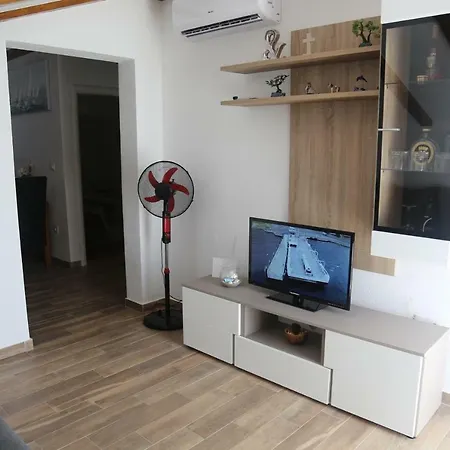 Apartment Drazan *
